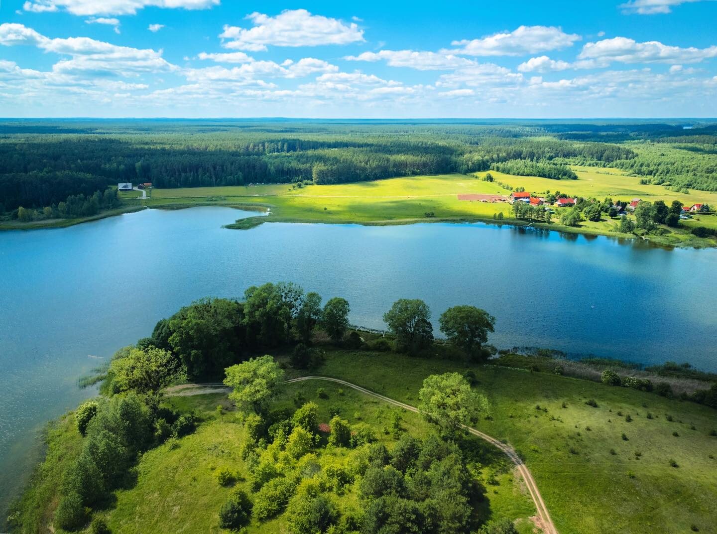 Jezioro Spychowskie z lotu ptaka